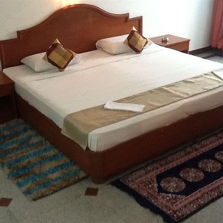 Hotel Kanishka Phg Bangalore Exterior photo