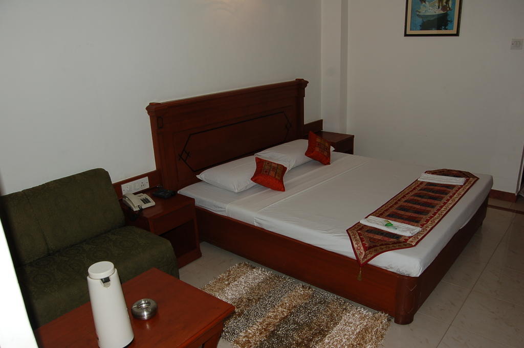 Hotel Kanishka Phg Bangalore Room photo